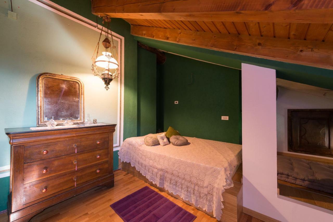 Quart De Lune - Boutique B&B Aosta Exterior foto