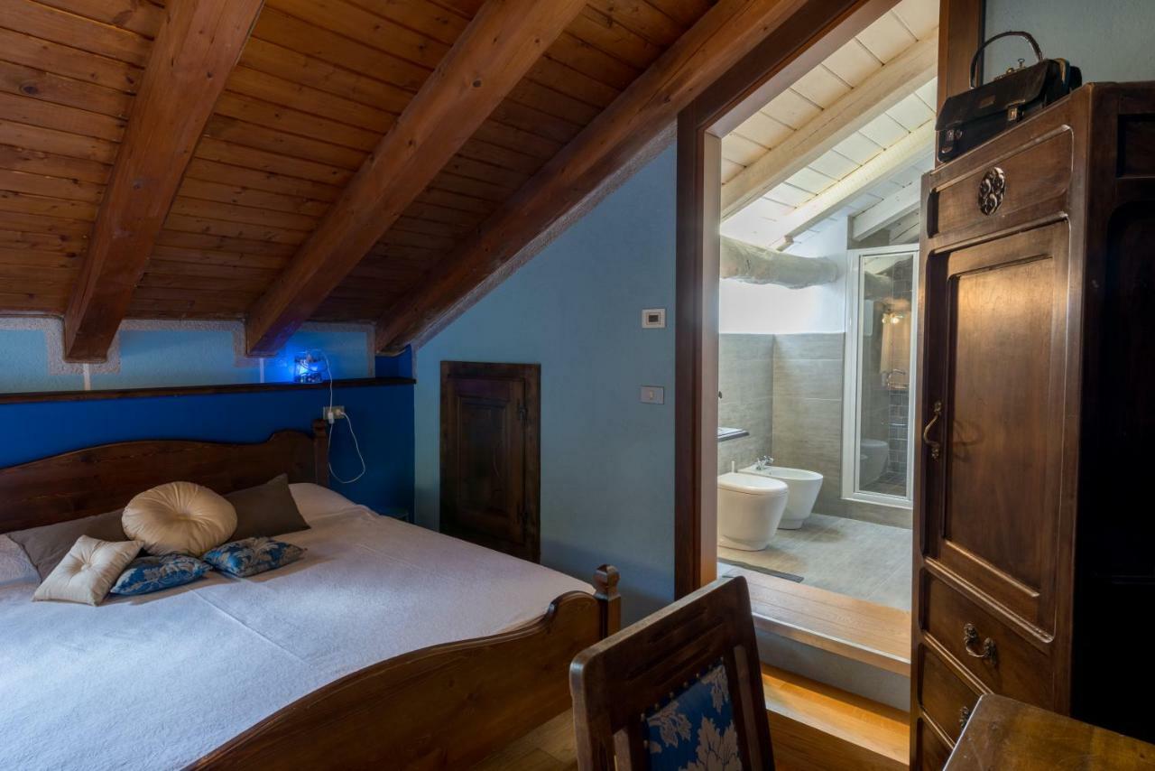 Quart De Lune - Boutique B&B Aosta Exterior foto
