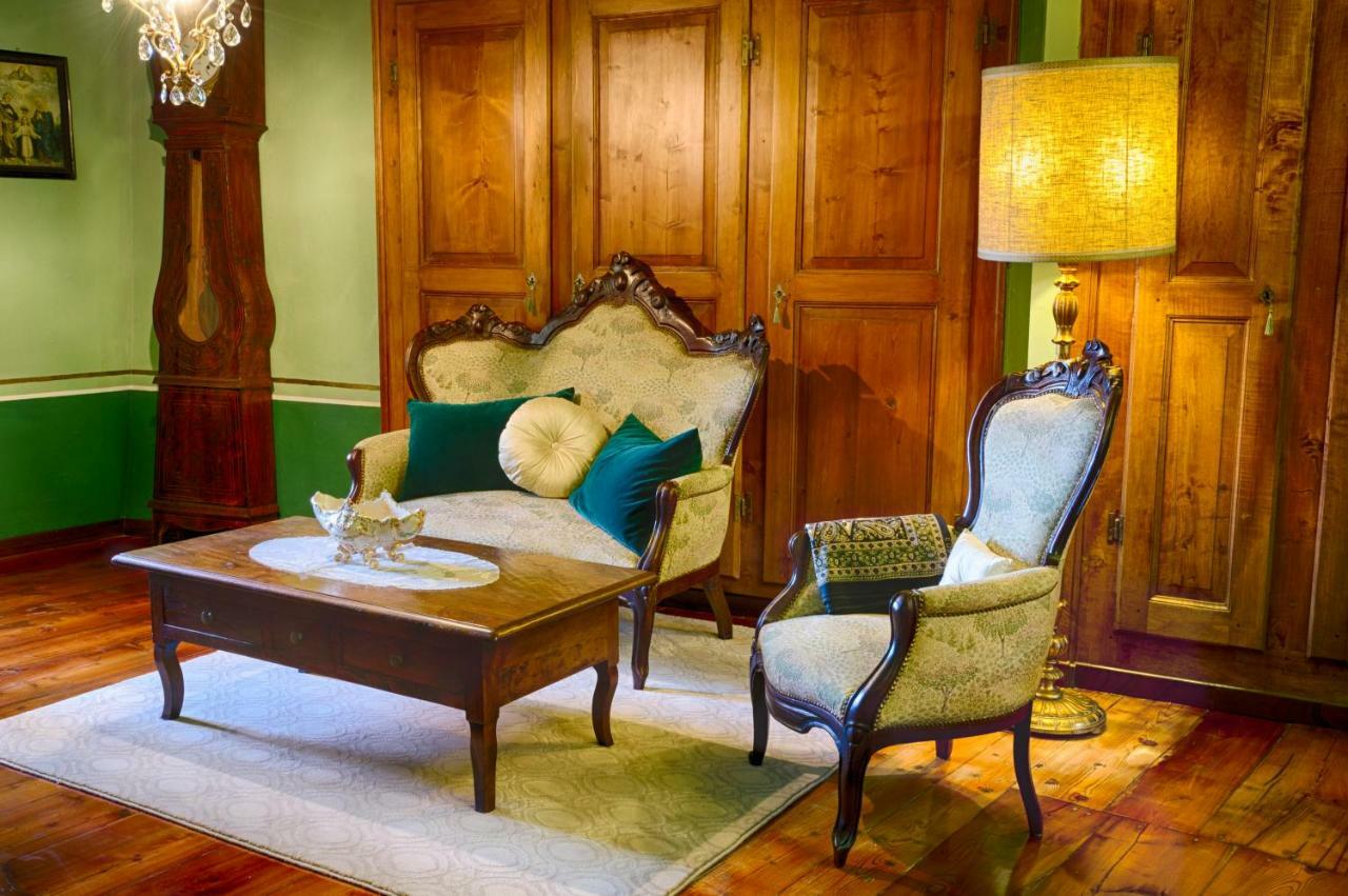 Quart De Lune - Boutique B&B Aosta Exterior foto